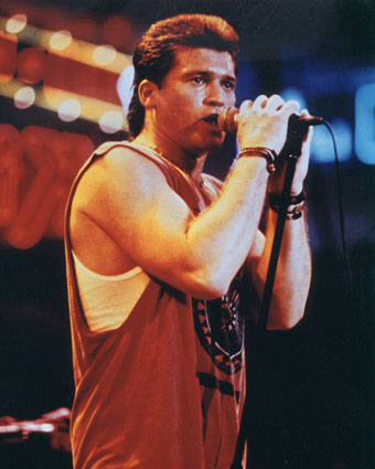 Billy Ray Cyrus Performing During The "Achy Breaky Heart" Days