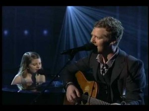 Glen Hansard & Marketa Irglova Performing "Falling Slowly" Live At The 80th Academy Awards